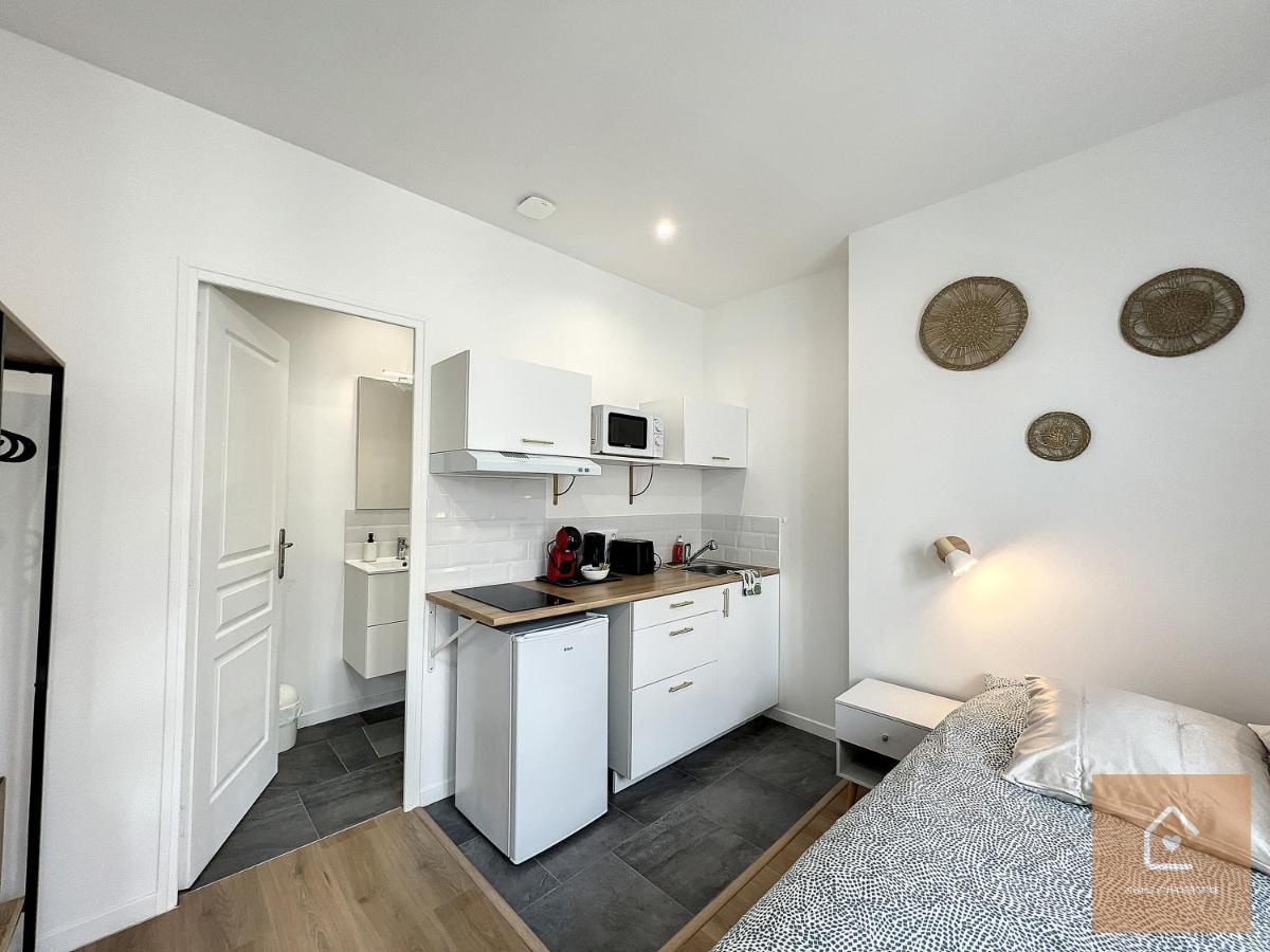 Les Studios D'Elina - Entree Autonome Châtellerault Exterior foto