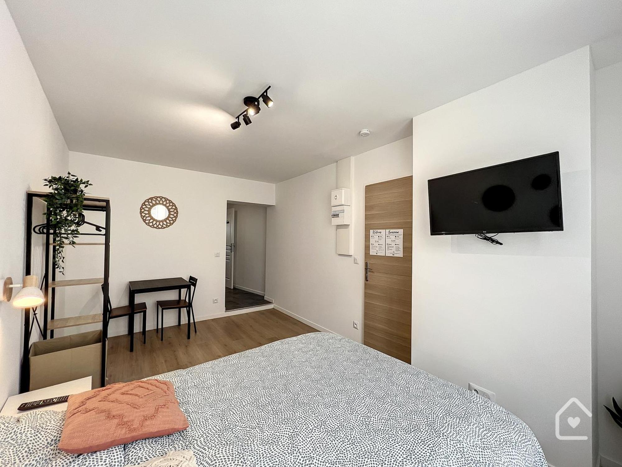 Les Studios D'Elina - Entree Autonome Châtellerault Exterior foto